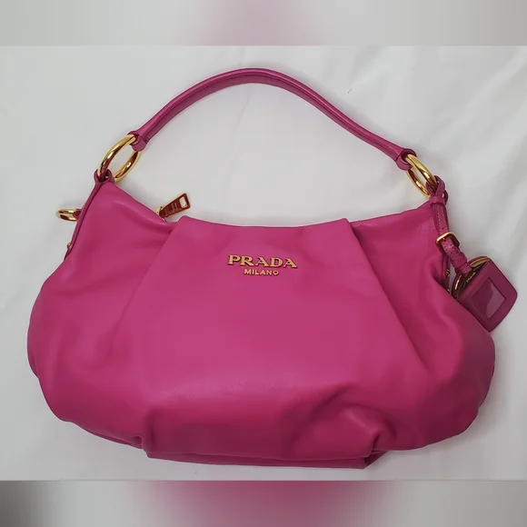 🔥HostPick🔥NWOT PRADA Milano Vibrant Pink Leather Shoulder Bag /Handbag Gold - Picture 4 of 16